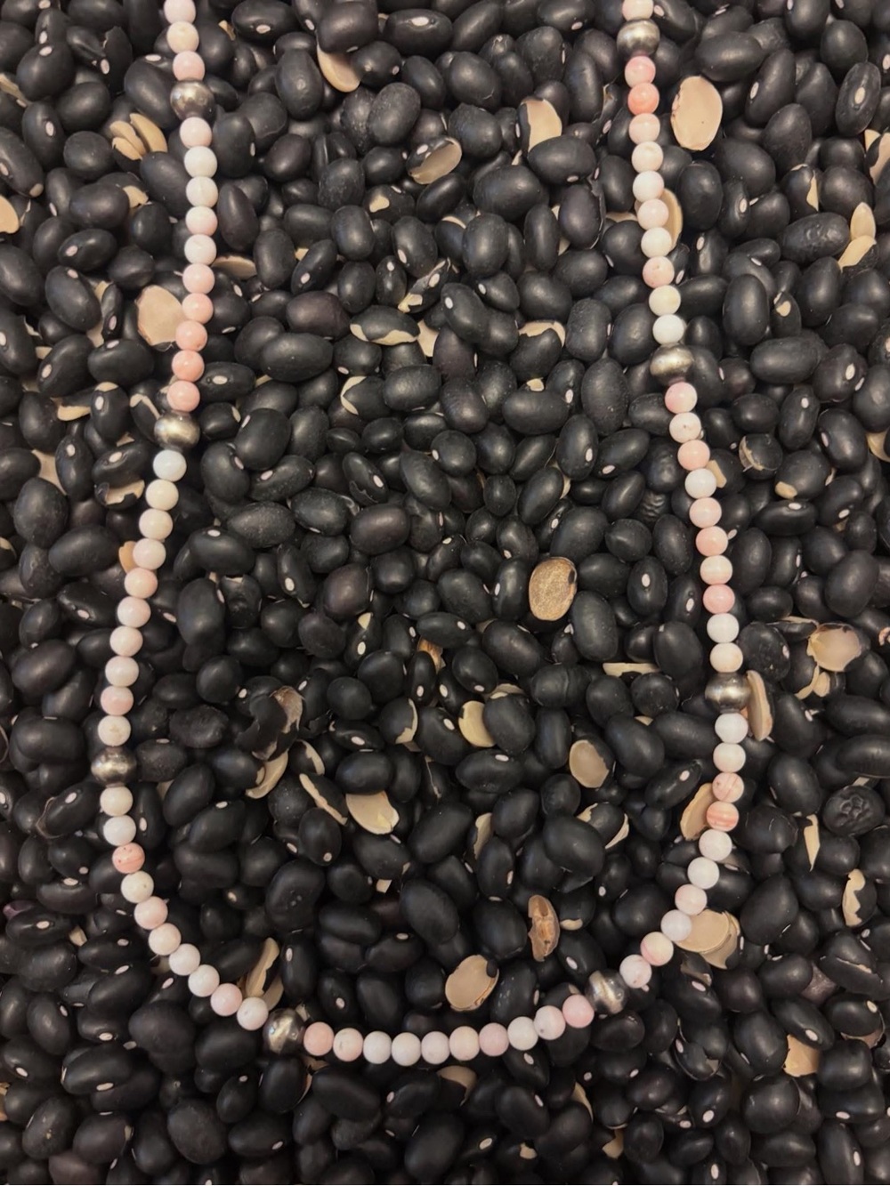 Pink conch necklace with Navajo pearls